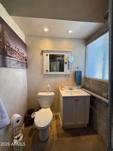 353 E Thomas Road C307, Phoenix, AZ 85012