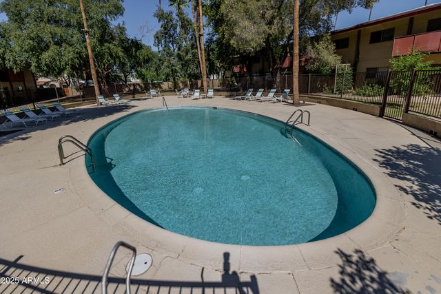 353 E Thomas Road C307, Phoenix, AZ 85012