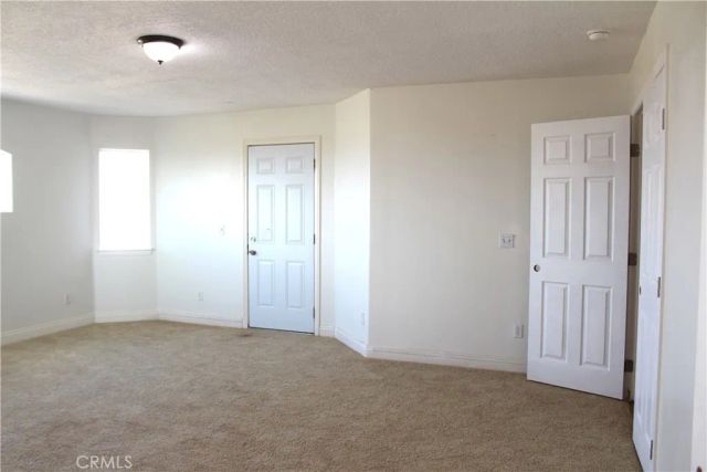 26180 Horizon Street, Apple Valley, CA 92308