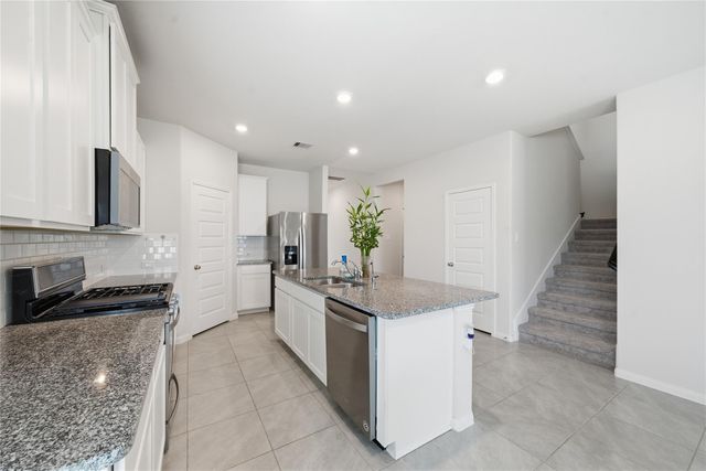 2703 Fairfield Landing Lane, Pearland, TX 77089