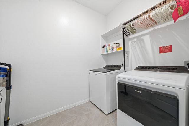 2703 Fairfield Landing Lane, Pearland, TX 77089