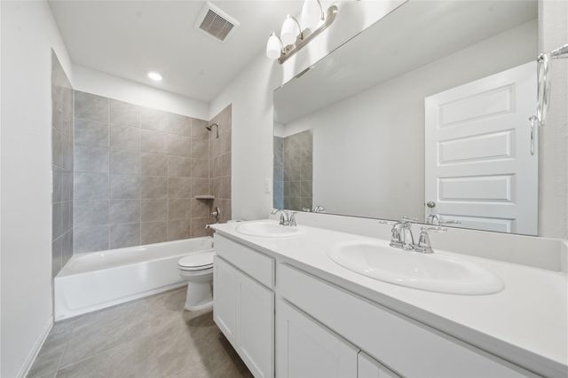 2703 Fairfield Landing Lane, Pearland, TX 77089