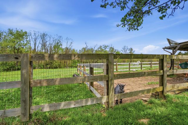 1532 Eads Road, Verona, KY 41092
