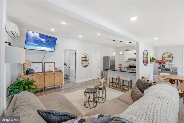 392 KINGFISHER RD, Tuckerton, NJ 08087