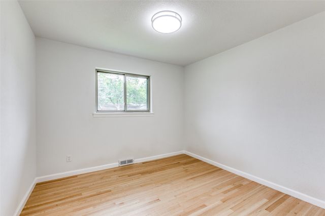 3517 Woodleigh Drive, Dallas, TX 75229