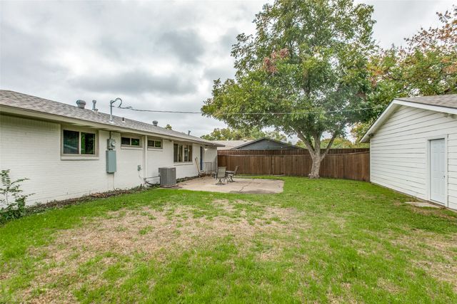 3517 Woodleigh Drive, Dallas, TX 75229