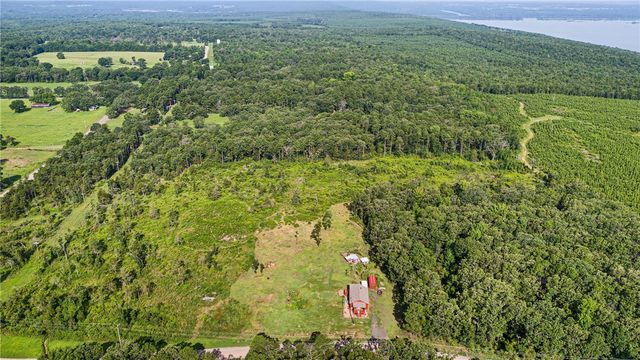 3429 River Mountain Road, Delaware, AR 72835