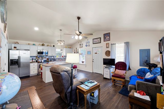 3429 River Mountain Road, Delaware, AR 72835