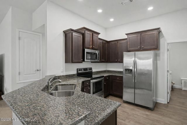 10508 Roundhill Drive, Gulfport, MS 39503