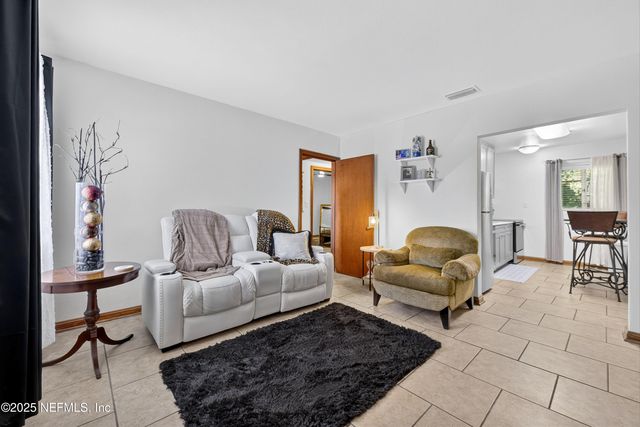 5261 PENNANT Drive, Jacksonville, FL 32244