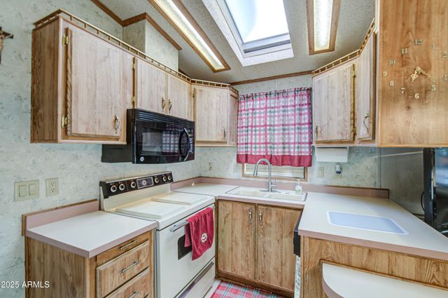 7750 E BROADWAY Road 352, Mesa, AZ 85208