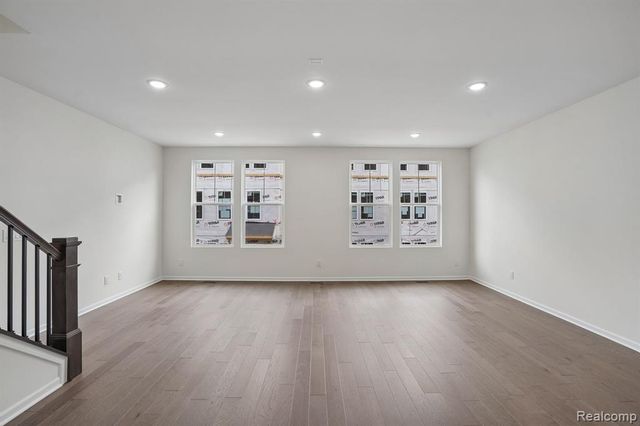 25421 Orwell Street, Novi, MI 48375