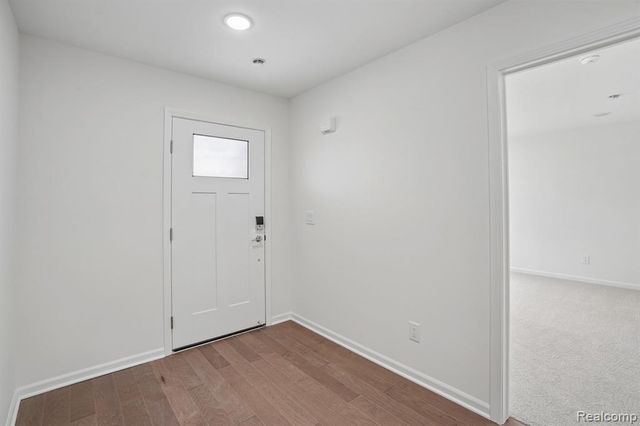 25421 Orwell Street, Novi, MI 48375