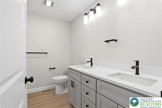 2905 Roosevelt Street, Bethlehem Twp, PA 18020