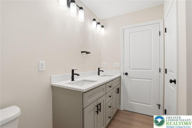 2905 Roosevelt Street, Bethlehem Twp, PA 18020