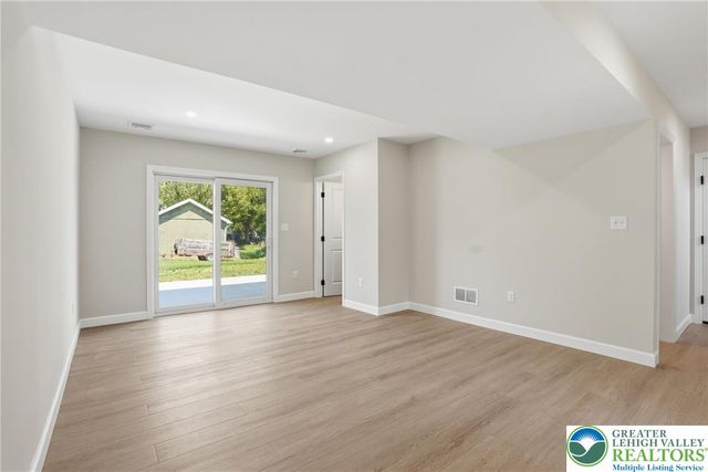 2905 Roosevelt Street, Bethlehem Twp, PA 18020