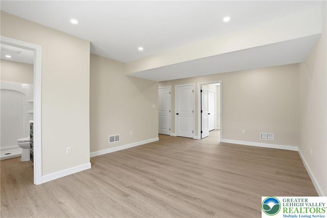 2905 Roosevelt Street, Bethlehem Twp, PA 18020