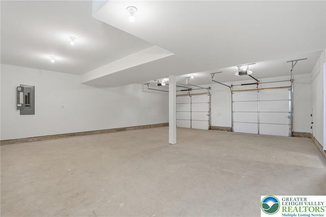 2905 Roosevelt Street, Bethlehem Twp, PA 18020