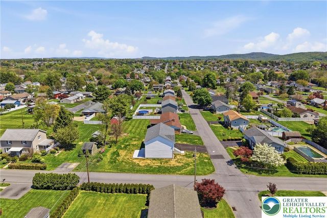 2905 Roosevelt Street, Bethlehem Twp, PA 18020
