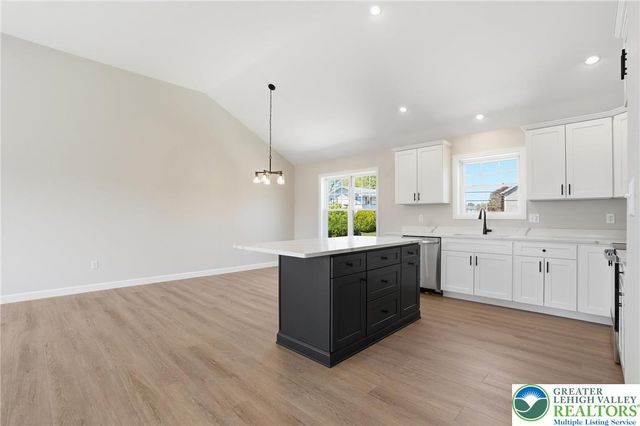 2905 Roosevelt Street, Bethlehem Twp, PA 18020
