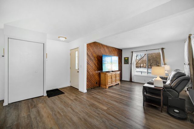 1602 E 300 S, La Porte, IN 46350