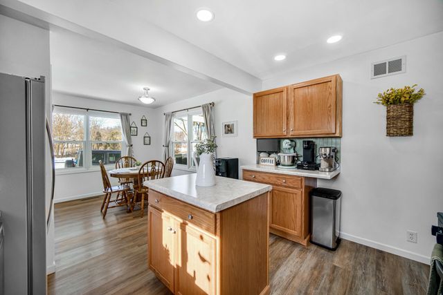 1602 E 300 S, La Porte, IN 46350