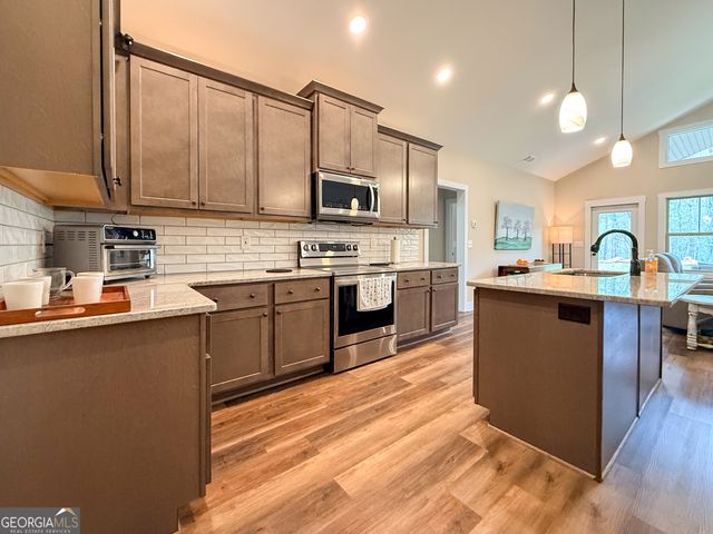 122 Bern Vista, Sautee Nacoochee, GA 30571