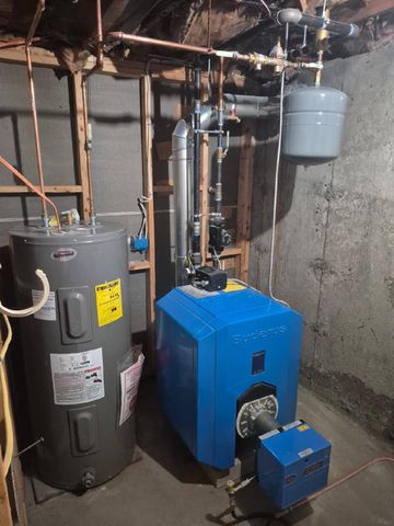 19 Toofs Drive, Winchester, NH 03470