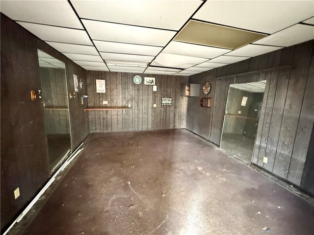 700 W Clayton St, New Castle, PA 16102