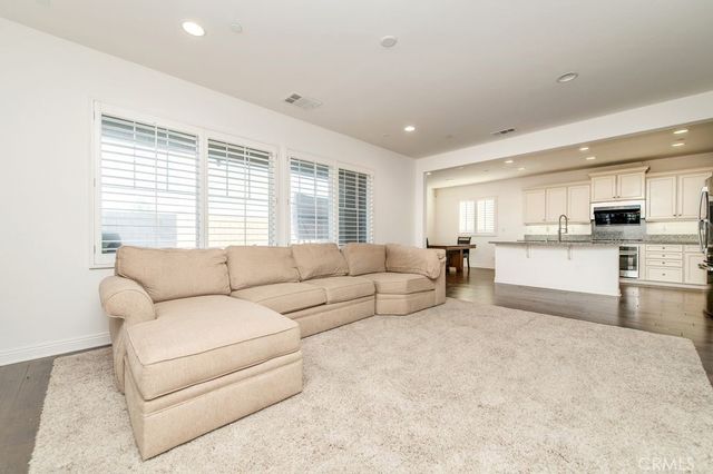 6842 Lucite Dr, Eastvale, CA 92880