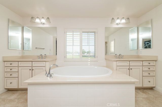 6842 Lucite Dr, Eastvale, CA 92880