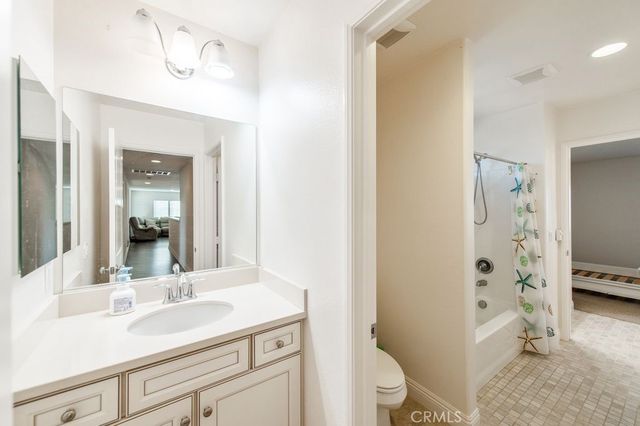 6842 Lucite Dr, Eastvale, CA 92880