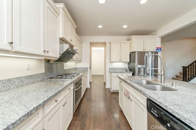 6842 Lucite Dr, Eastvale, CA 92880