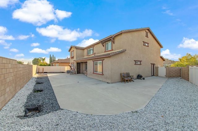 6842 Lucite Dr, Eastvale, CA 92880