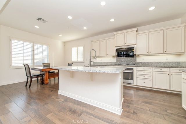 6842 Lucite Dr, Eastvale, CA 92880