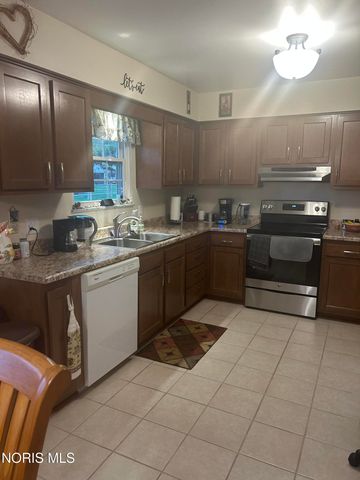 1962 Oaklawn Drive, Toledo, OH 43614