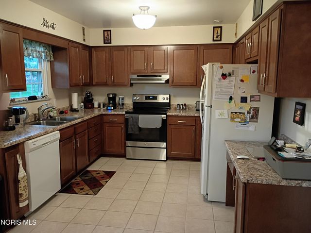 1962 Oaklawn Drive, Toledo, OH 43614