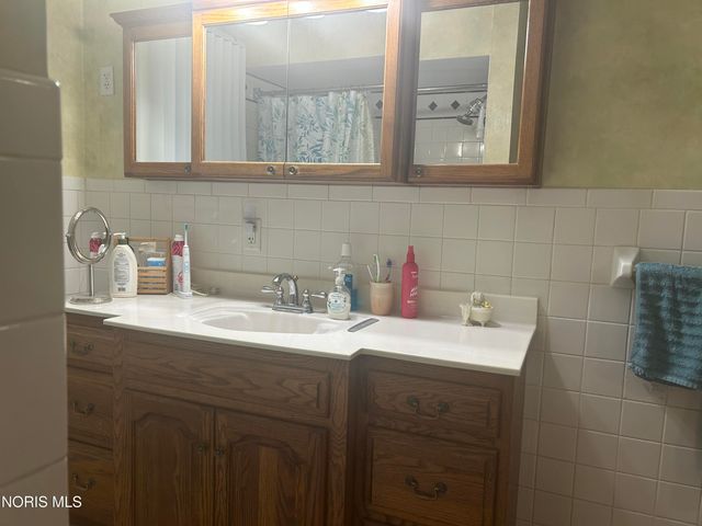 1962 Oaklawn Drive, Toledo, OH 43614