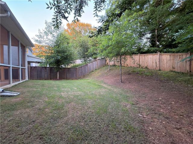 520 Cresentry Brook, Smyrna, GA 30082