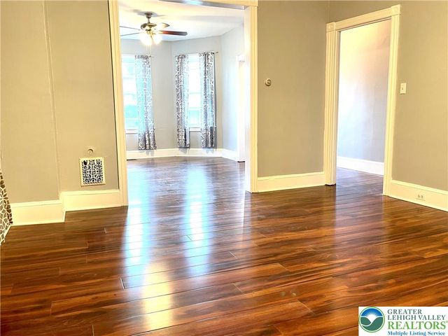 909 Bushkill Street, Easton, PA 18042