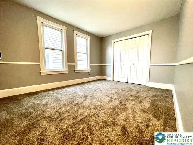 909 Bushkill Street, Easton, PA 18042