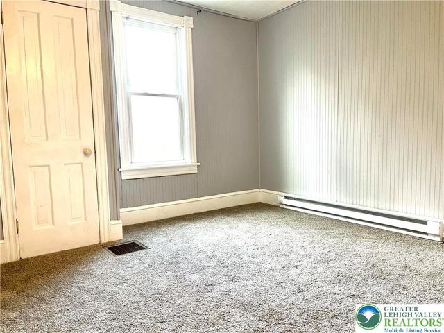 909 Bushkill Street, Easton, PA 18042