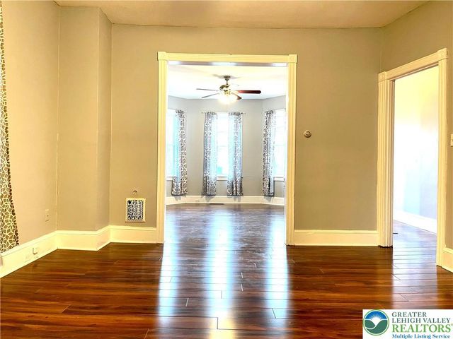 909 Bushkill Street, Easton, PA 18042