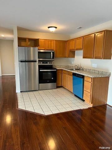 16143 Clarkson Drive 2, Fraser, MI 48026