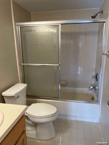 16143 Clarkson Drive 2, Fraser, MI 48026