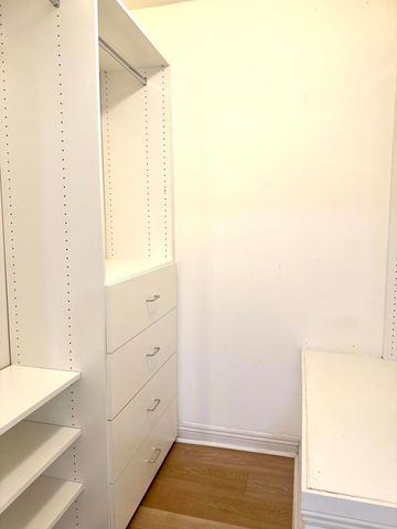 2120 N Indian Canyon Drive D, Palm Springs, CA 92262