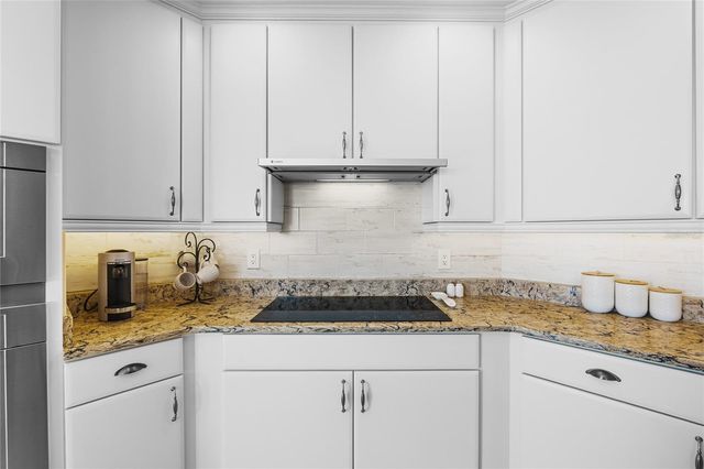 140 RIVIERA DUNES WAY 503, Palmetto, FL 34221