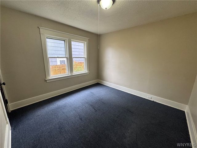 2419 Whitney Avenue, Niagara Falls, NY 14301