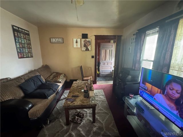 2419 Whitney Avenue, Niagara Falls, NY 14301