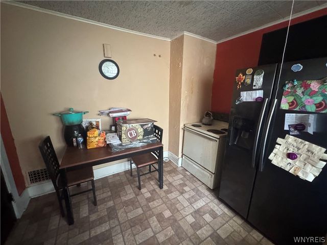 2419 Whitney Avenue, Niagara Falls, NY 14301